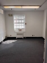 141 S Main St, Beacon Falls, CT for lease Interior Photo- Image 1 of 4