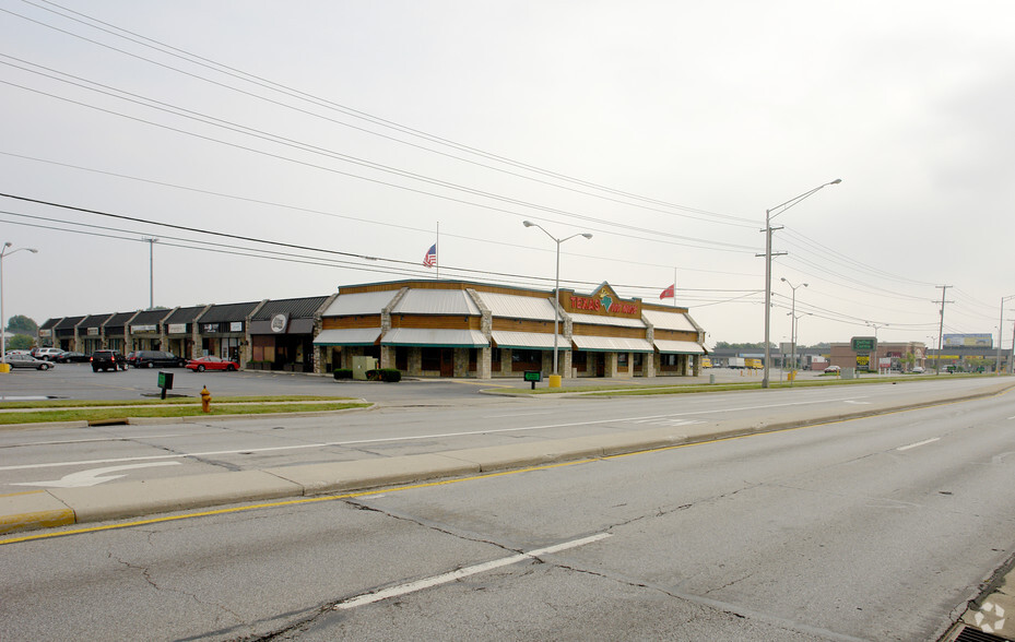 1440-1540 Bethel Rd, Columbus, OH for lease - Building Photo - Image 1 of 8