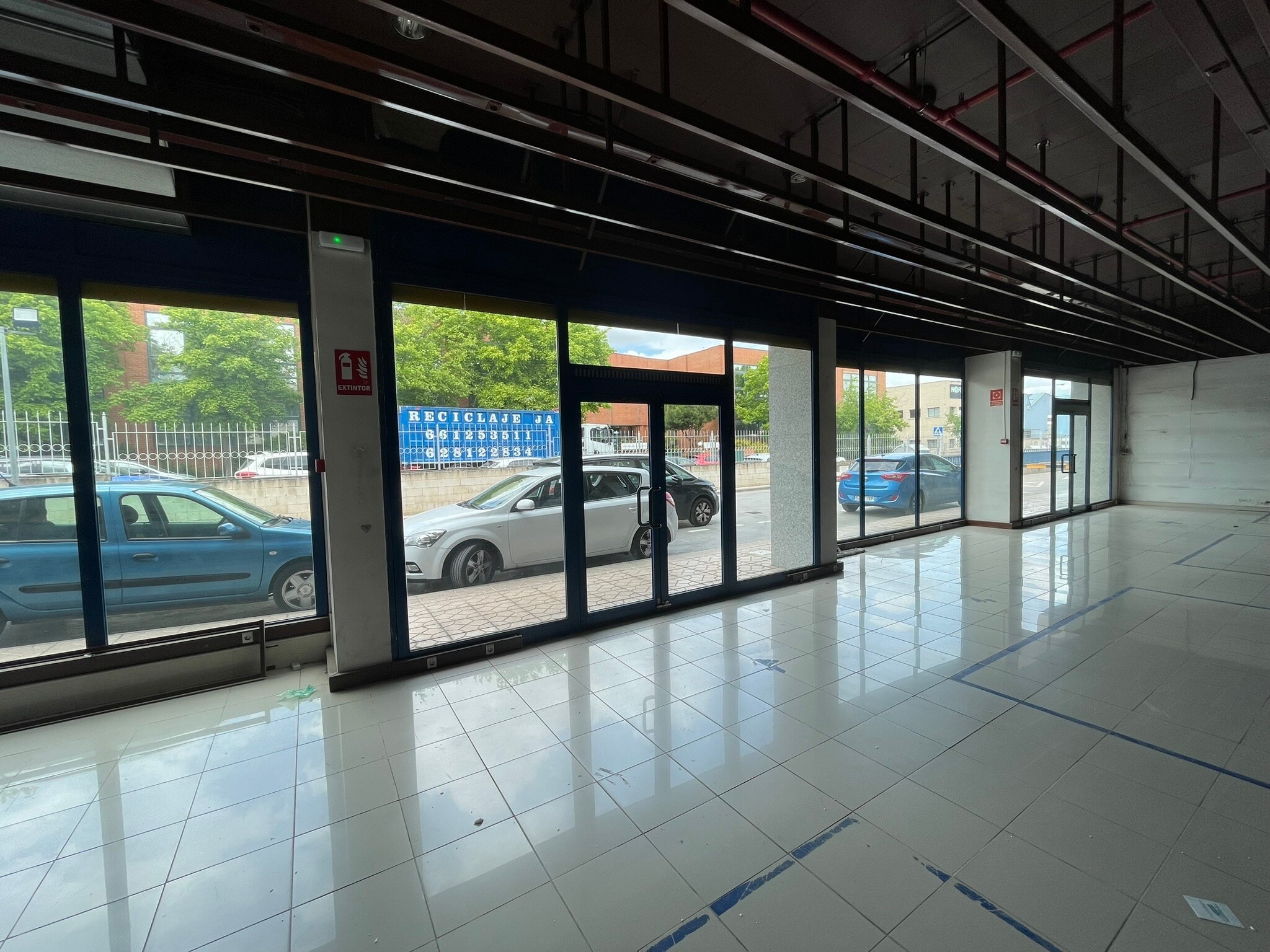Calle Puerto de la Morcuera, 13, Leganés, Madrid for lease Interior Photo- Image 1 of 5