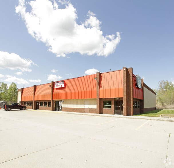 53377-53381 Gratiot Ave, Chesterfield, MI for sale - Primary Photo - Image 1 of 1