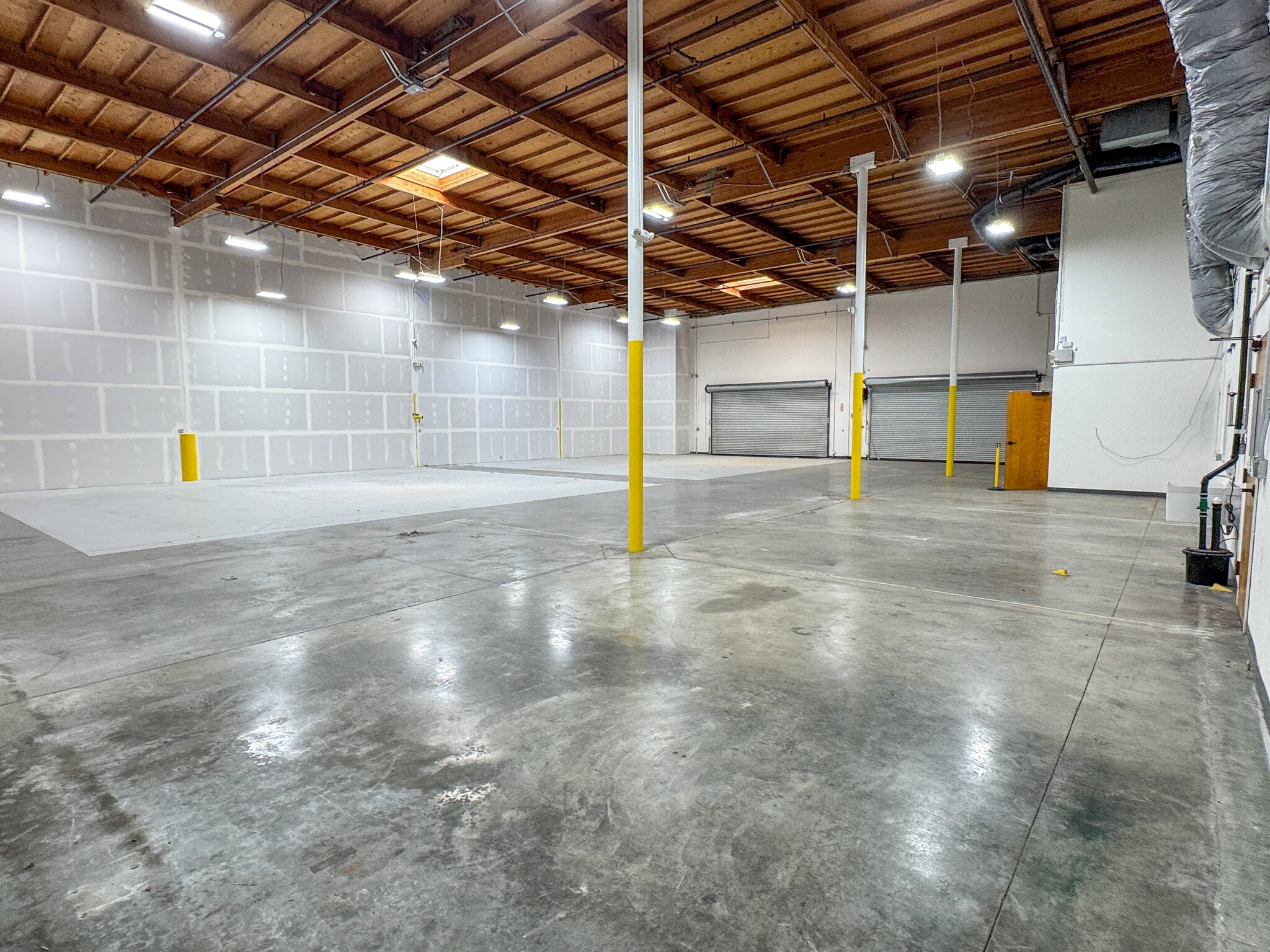 415-425 E Grand Ave, South San Francisco, CA for lease Interior Photo- Image 1 of 5
