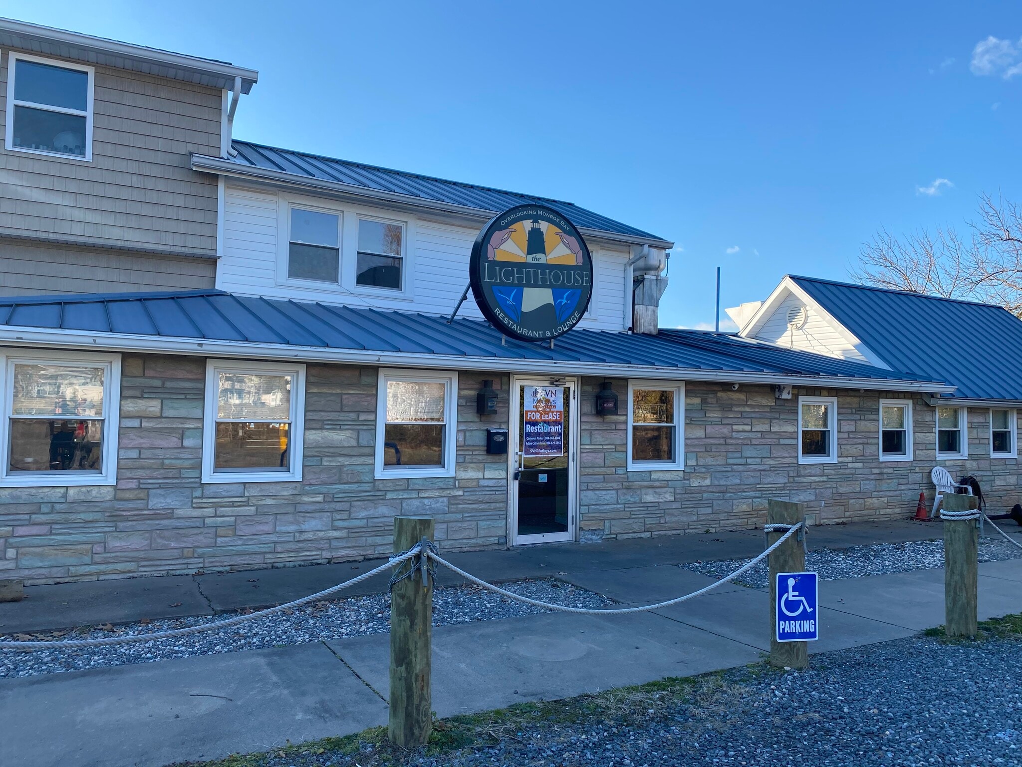 11 Monroe Bay Ave, Colonial Beach, VA for sale Primary Photo- Image 1 of 1