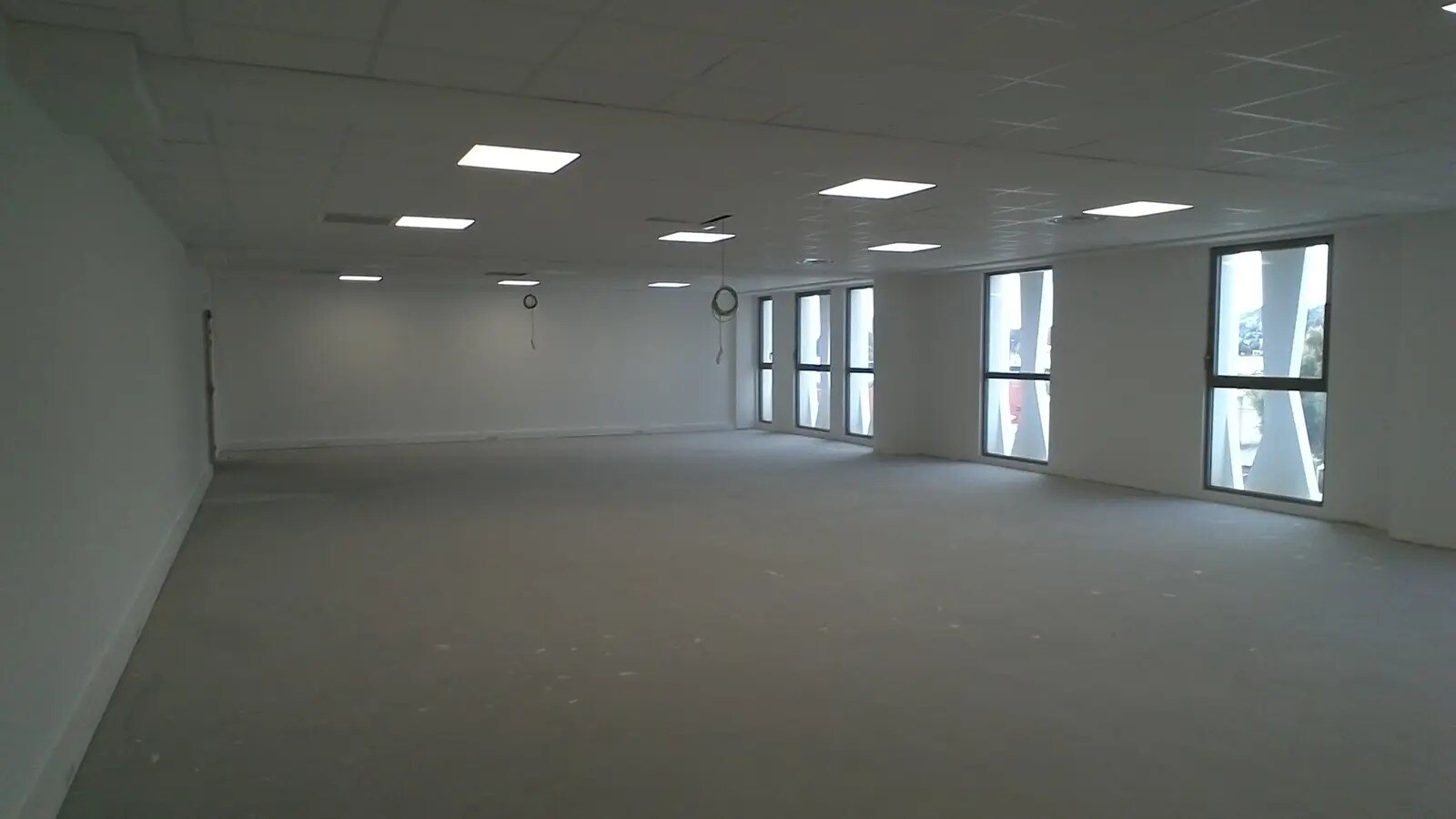 756 Avenue Emile Bodin, La Ciotat for lease Interior Photo- Image 1 of 3