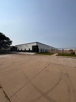 1800 Hull Ave, Des Moines IA - Warehouse