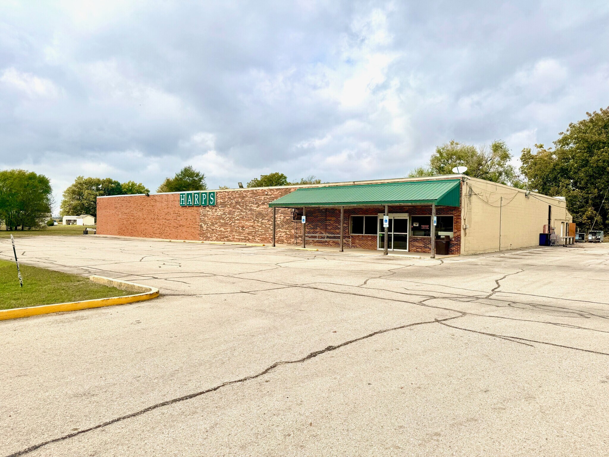 104 W State Highway 162, Clarkton, MO for sale Primary Photo- Image 1 of 18
