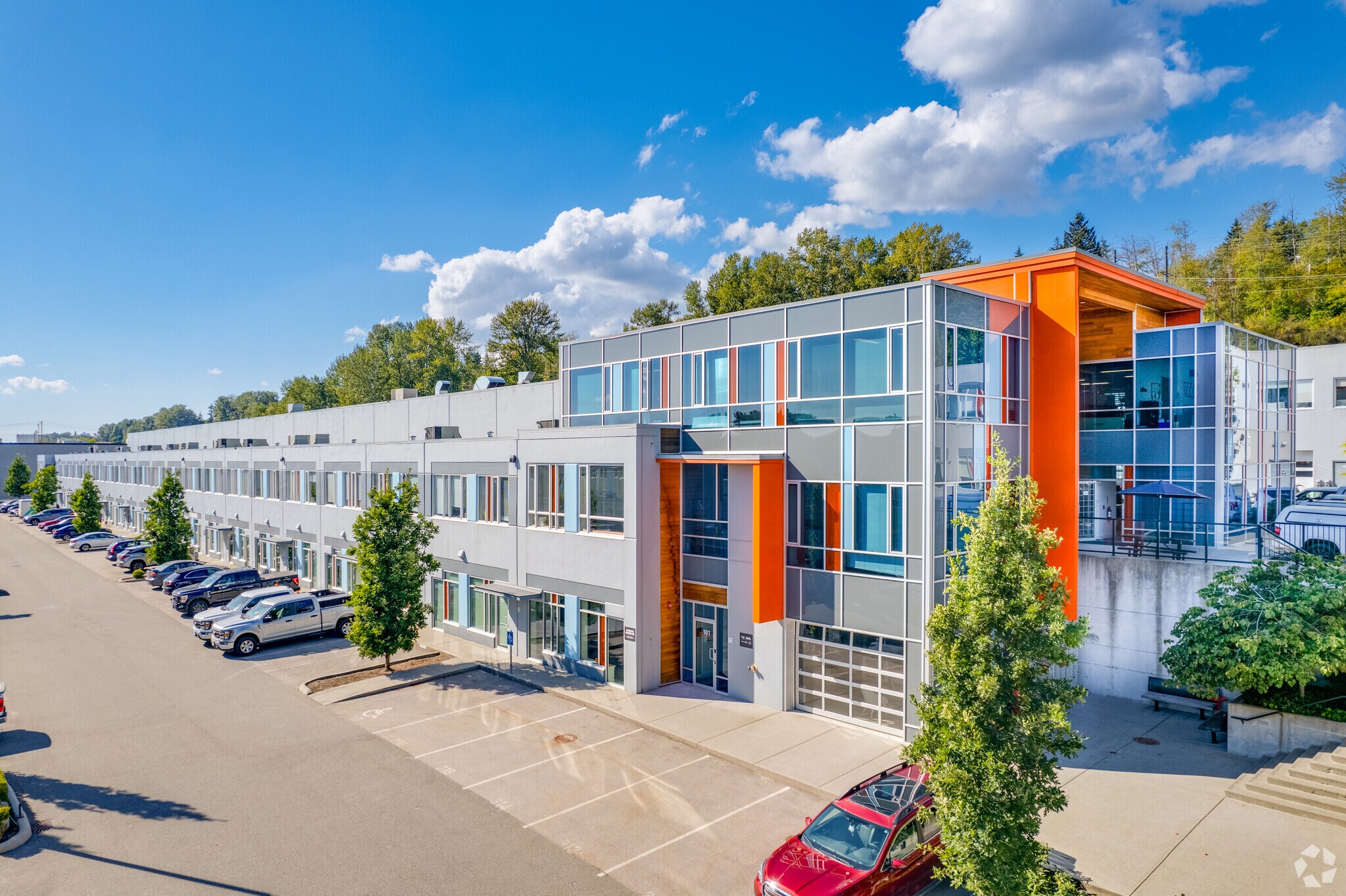 8337 Eastlake Dr, Burnaby, BC for sale Primary Photo- Image 1 of 1