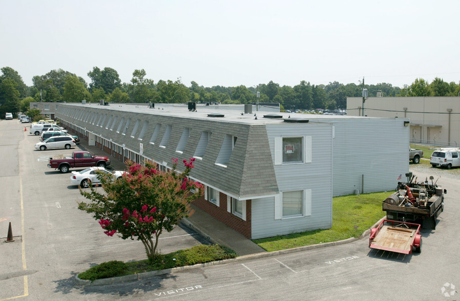 801 Butler St, Chesapeake, VA for lease - Building Photo - Image 1 of 3