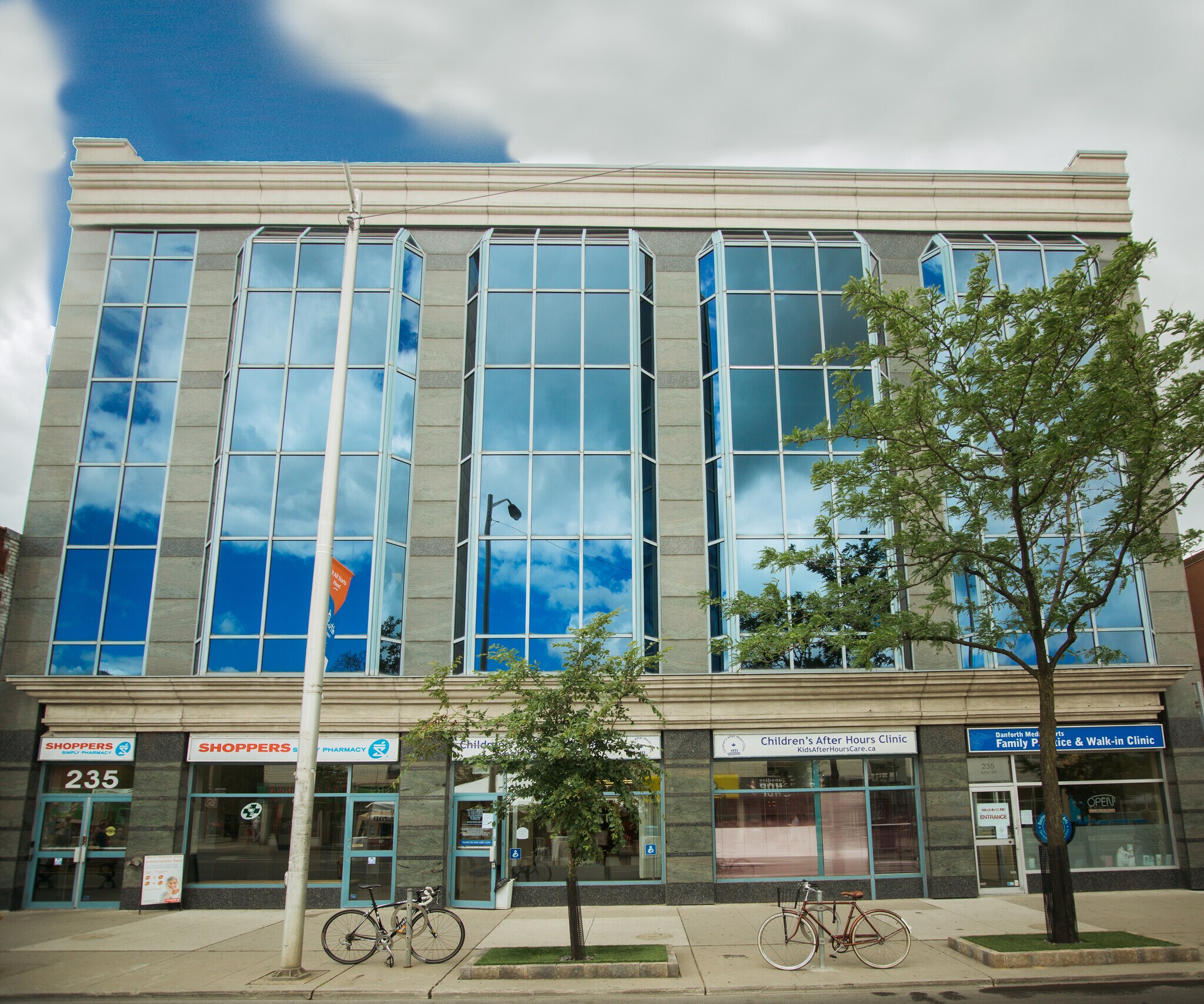 235 Danforth Ave, Toronto, ON for lease Building Photo- Image 1 of 5
