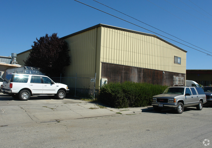 230 Pine St, Watsonville, CA for sale - Building Photo - Image 1 of 4