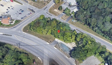 132 Rockingham Rd, Londonderry, NH - AERIAL  map view