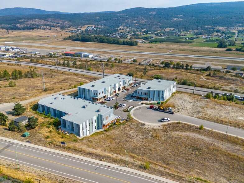 2175 Optic Crt, Kelowna, BC for lease - Primary Photo - Image 1 of 19