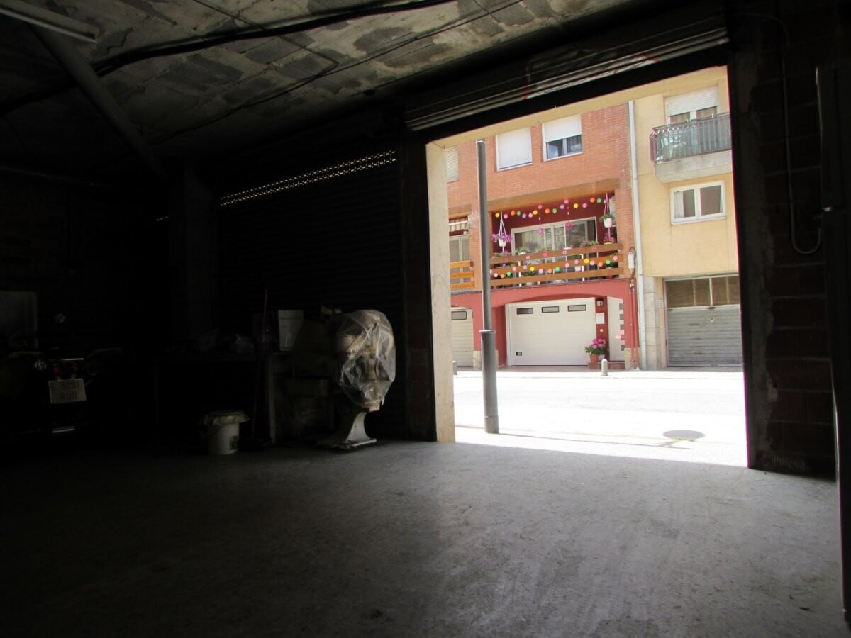 Carrer Segimon Folgueroles, 36, Arbúcies, GER 17401 - - - Interior Photo - Image 1 of 8