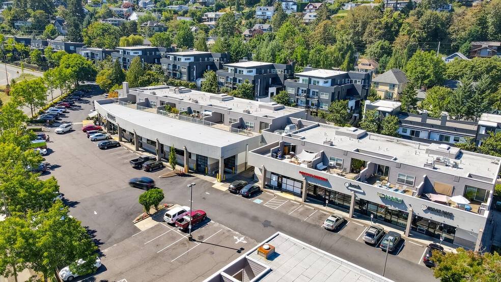 7107-7221 SW Macadam Ave, Portland, OR for lease - Building Photo - Image 2 of 11