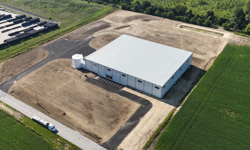 8360 Albers Rd, Celina, OH for lease - Building Photo - Image 2 of 2