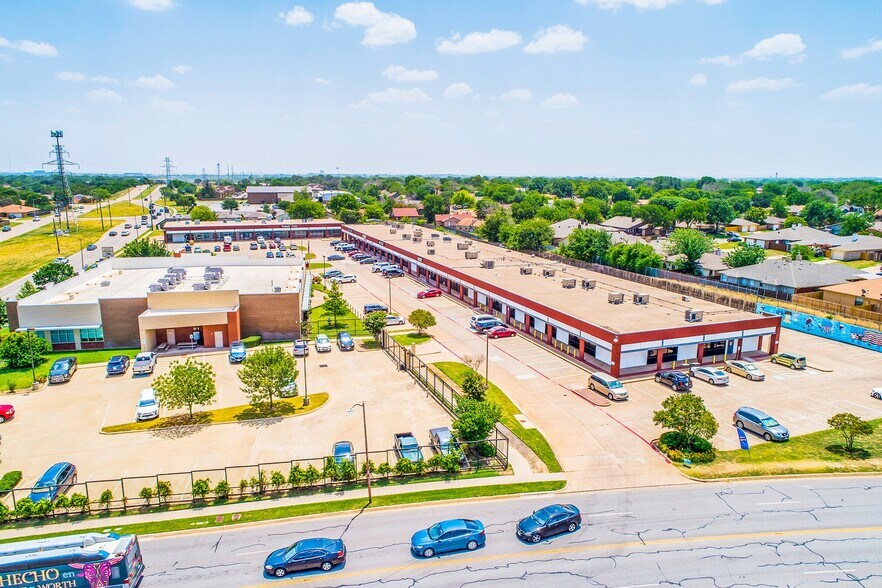 2825 Altamesa Blvd, Fort Worth, TX for lease - Primary Photo - Image 1 of 2