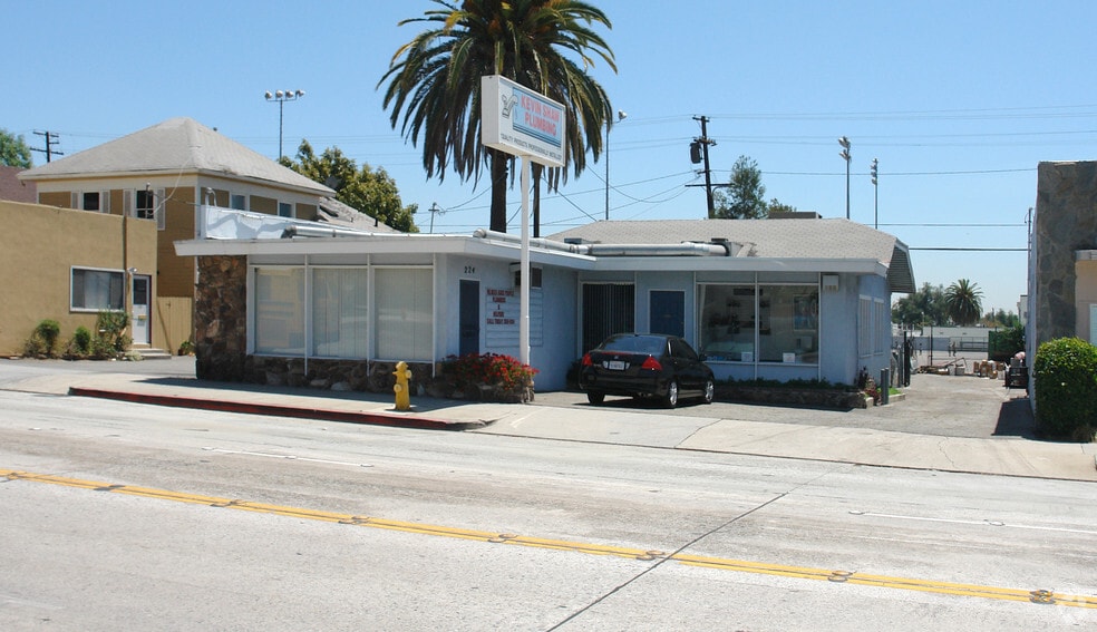 224 E Foothill Blvd, Monrovia, CA for sale - Building Photo - Image 3 of 3