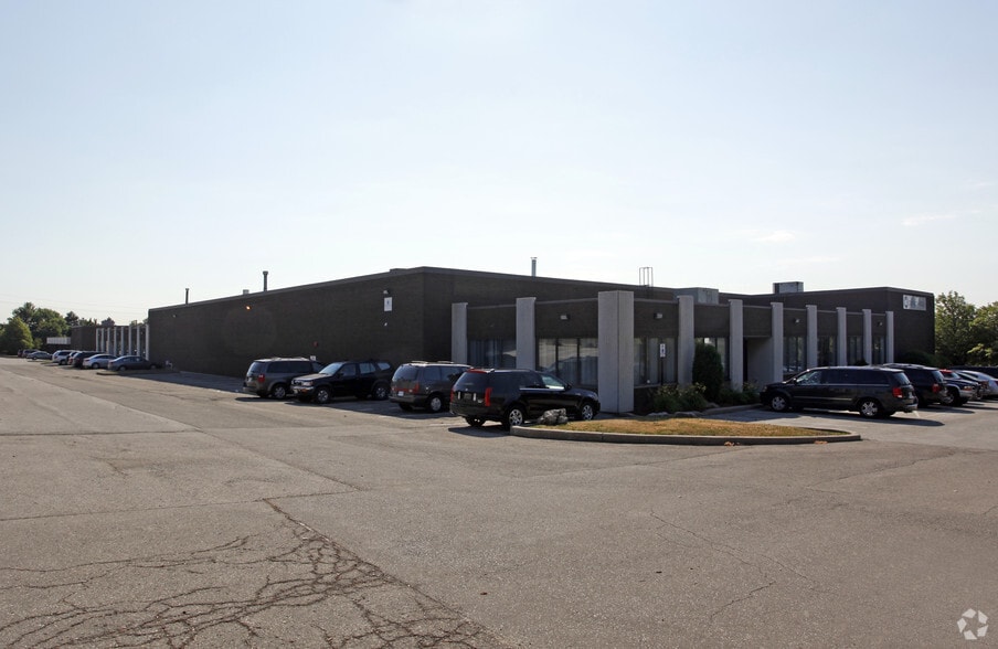 5448 Timberlea Blvd, Mississauga, ON for lease - Building Photo - Image 2 of 2