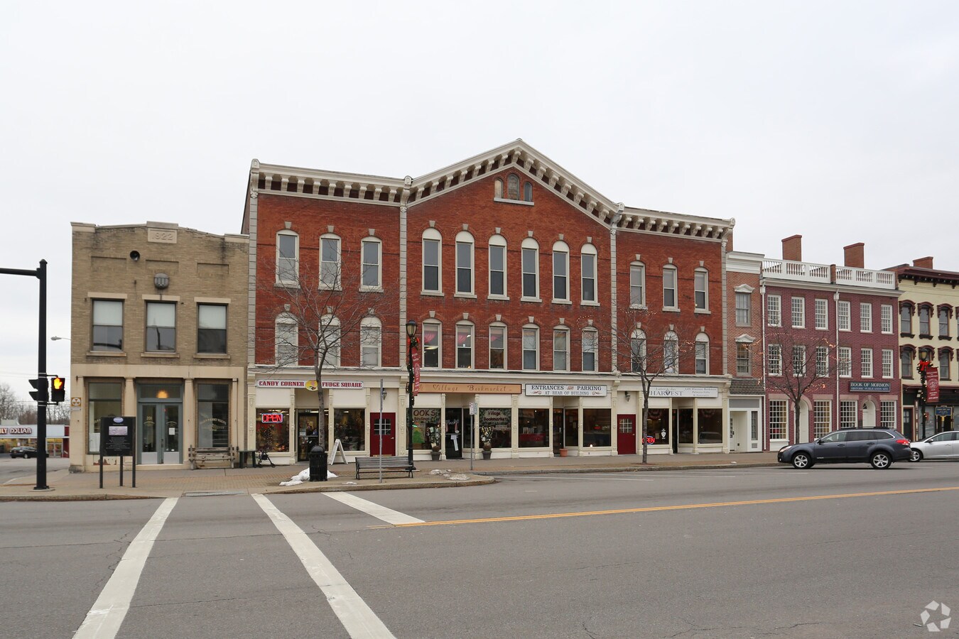 213 E Main St, Palmyra, NY 14522