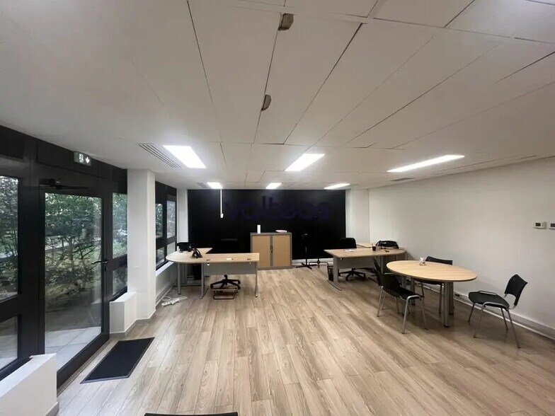 60 Rue Benjamin Baillaud, Toulouse for lease - Interior Photo - Image 2 of 5