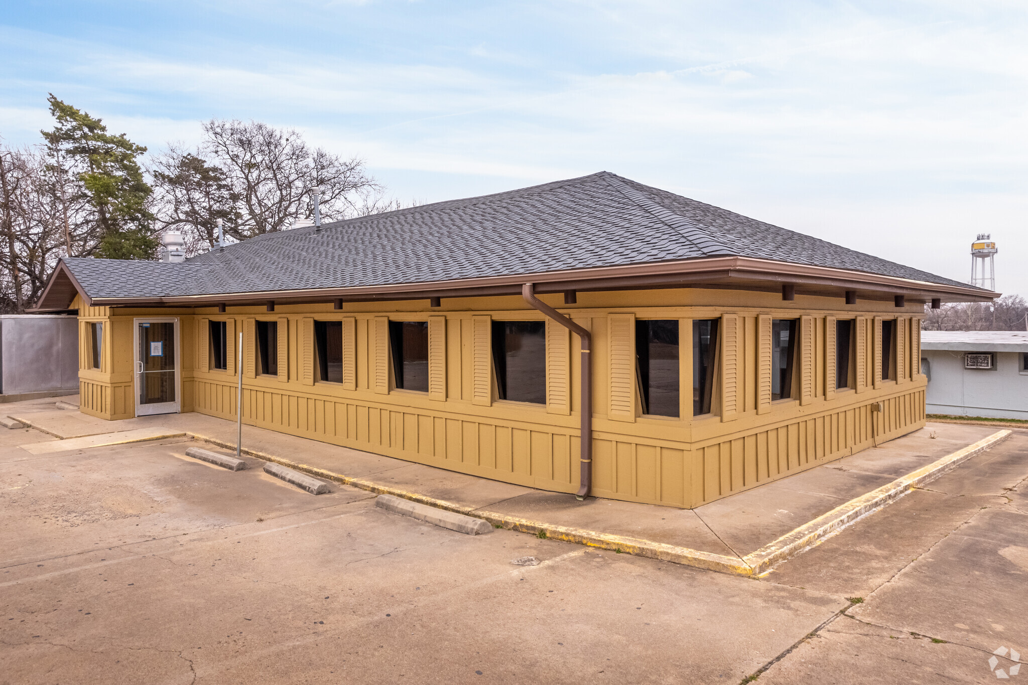 606 N 1st St, Madill, OK for sale Primary Photo- Image 1 of 1