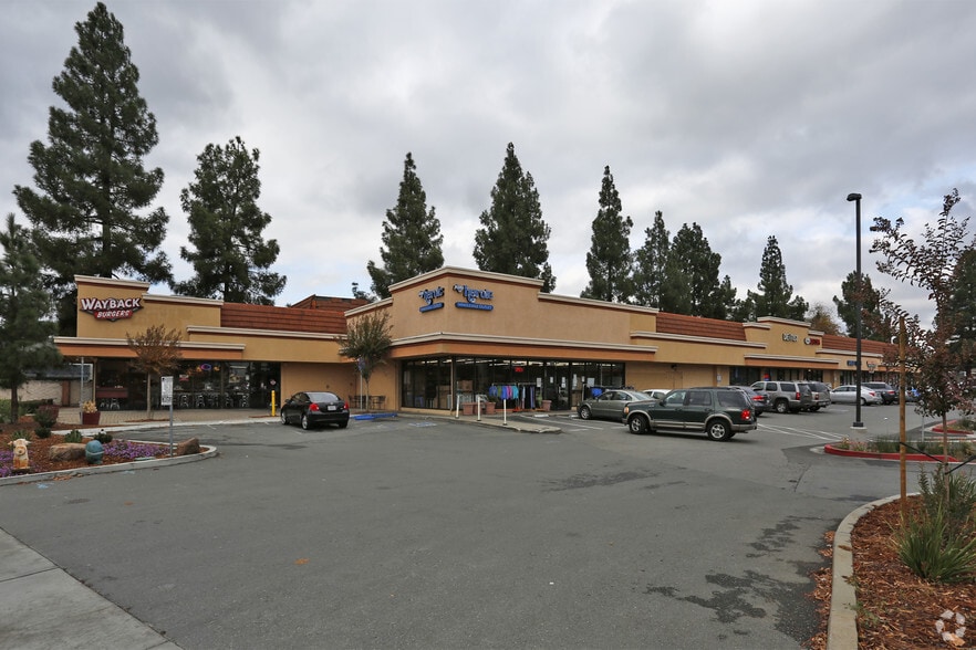 4375 Clayton Rd, Concord, CA for lease - Building Photo - Image 1 of 2
