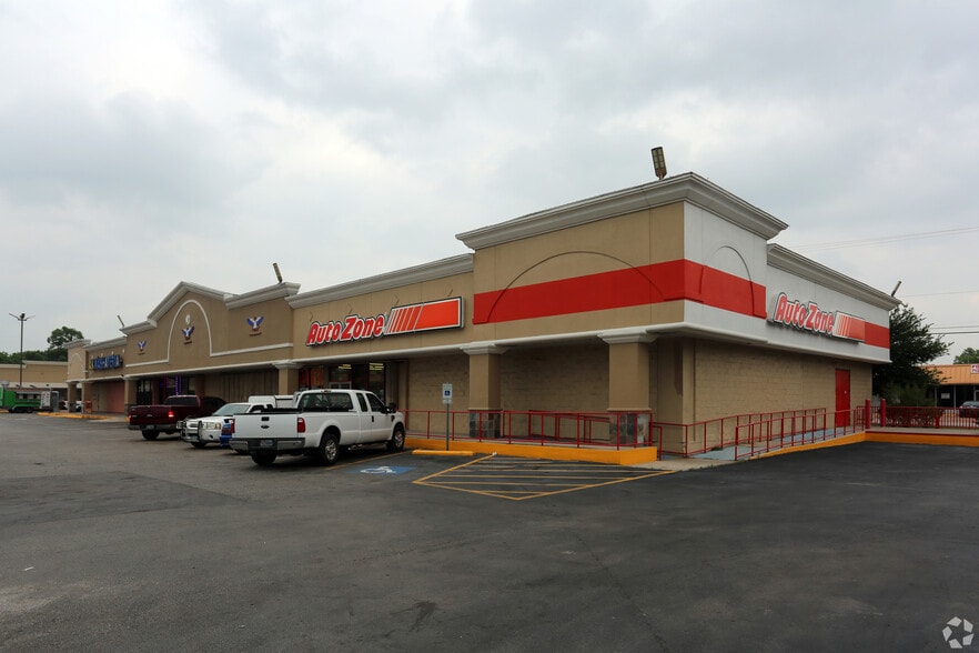 608 W Cavalcade St, Houston, TX for lease - Building Photo - Image 1 of 7
