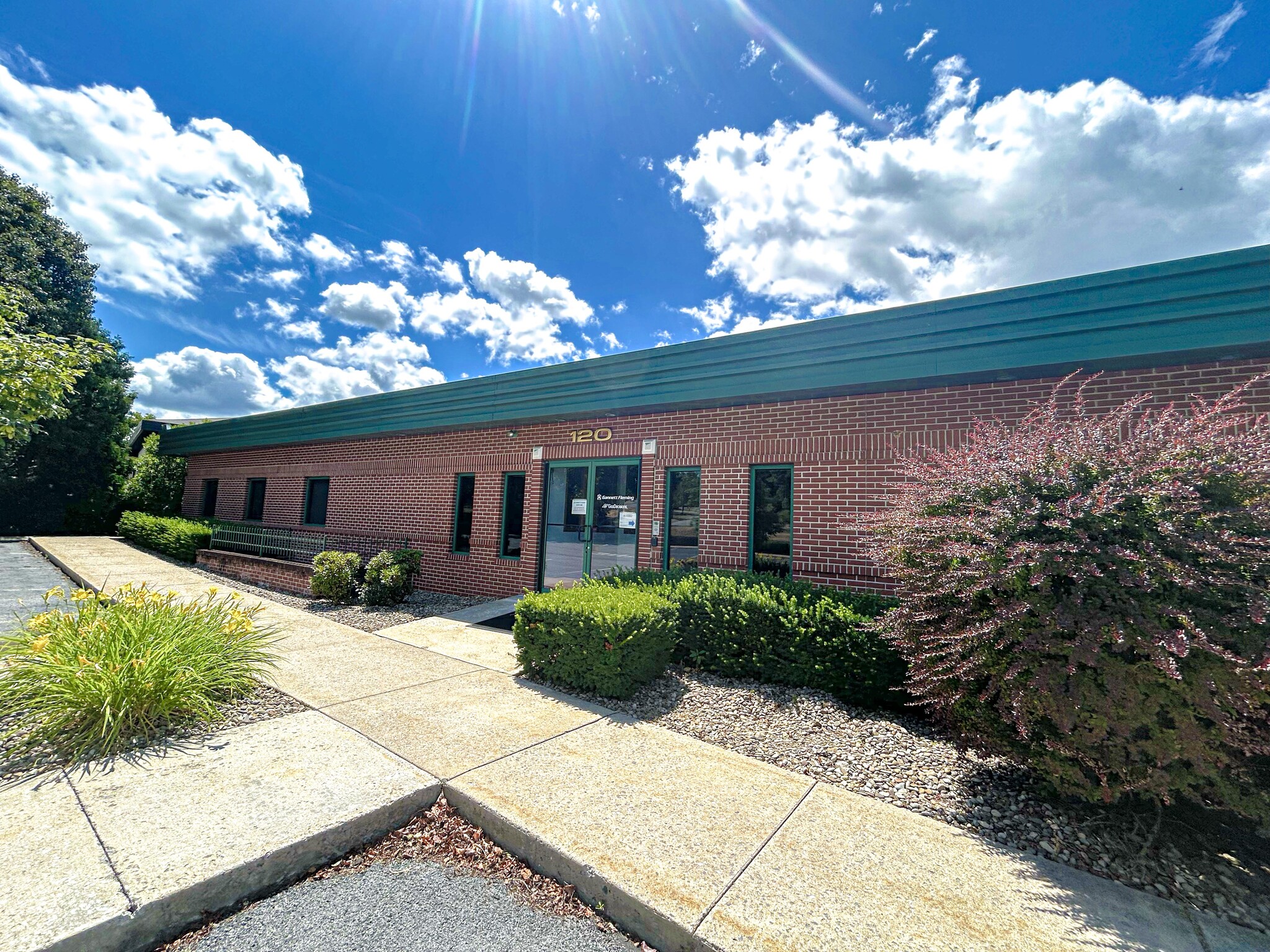 120 Regent Ct, State College, PA for lease Building Photo- Image 1 of 15