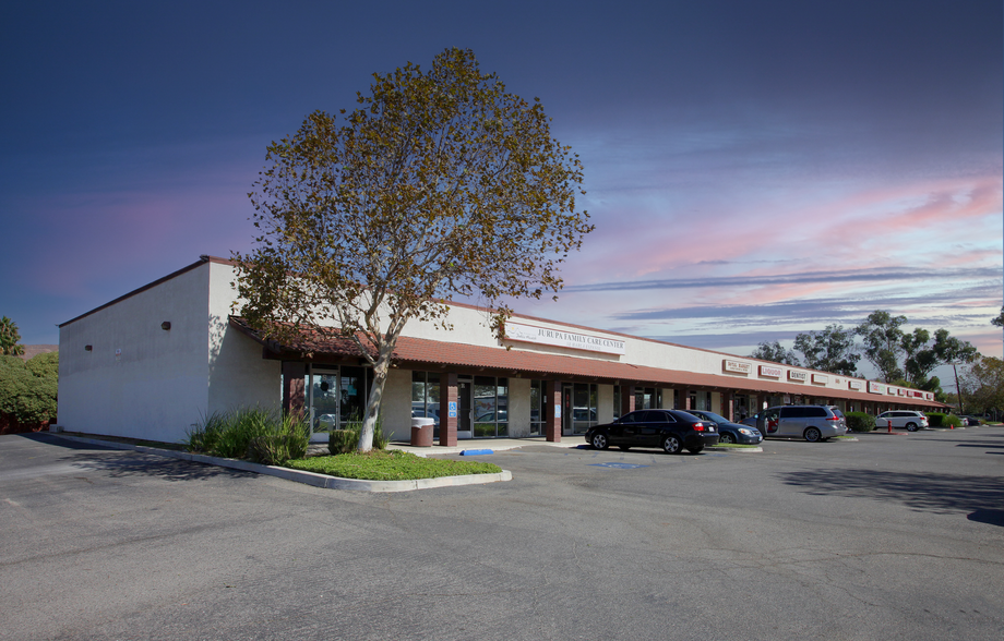 9415 Mission Blvd, Riverside, CA for lease - Building Photo - Image 1 of 3