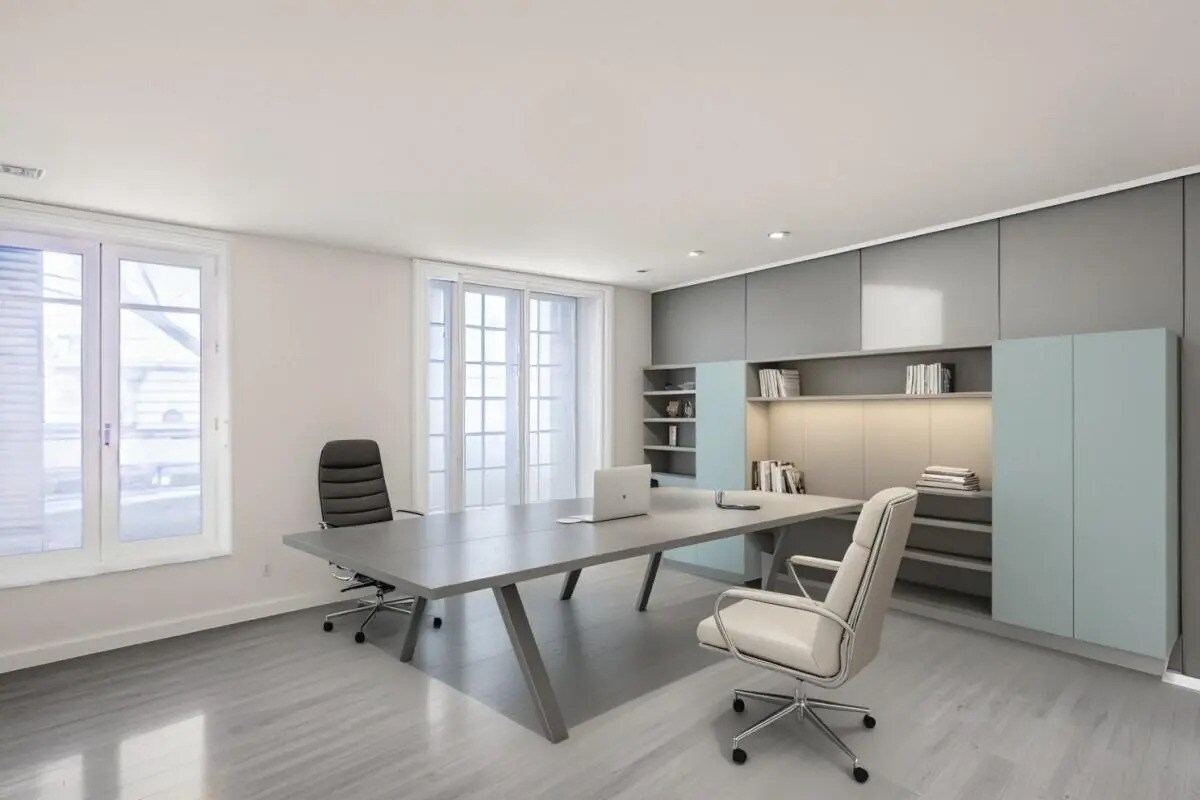 Office in Paris for sale Building Photo- Image 1 of 6