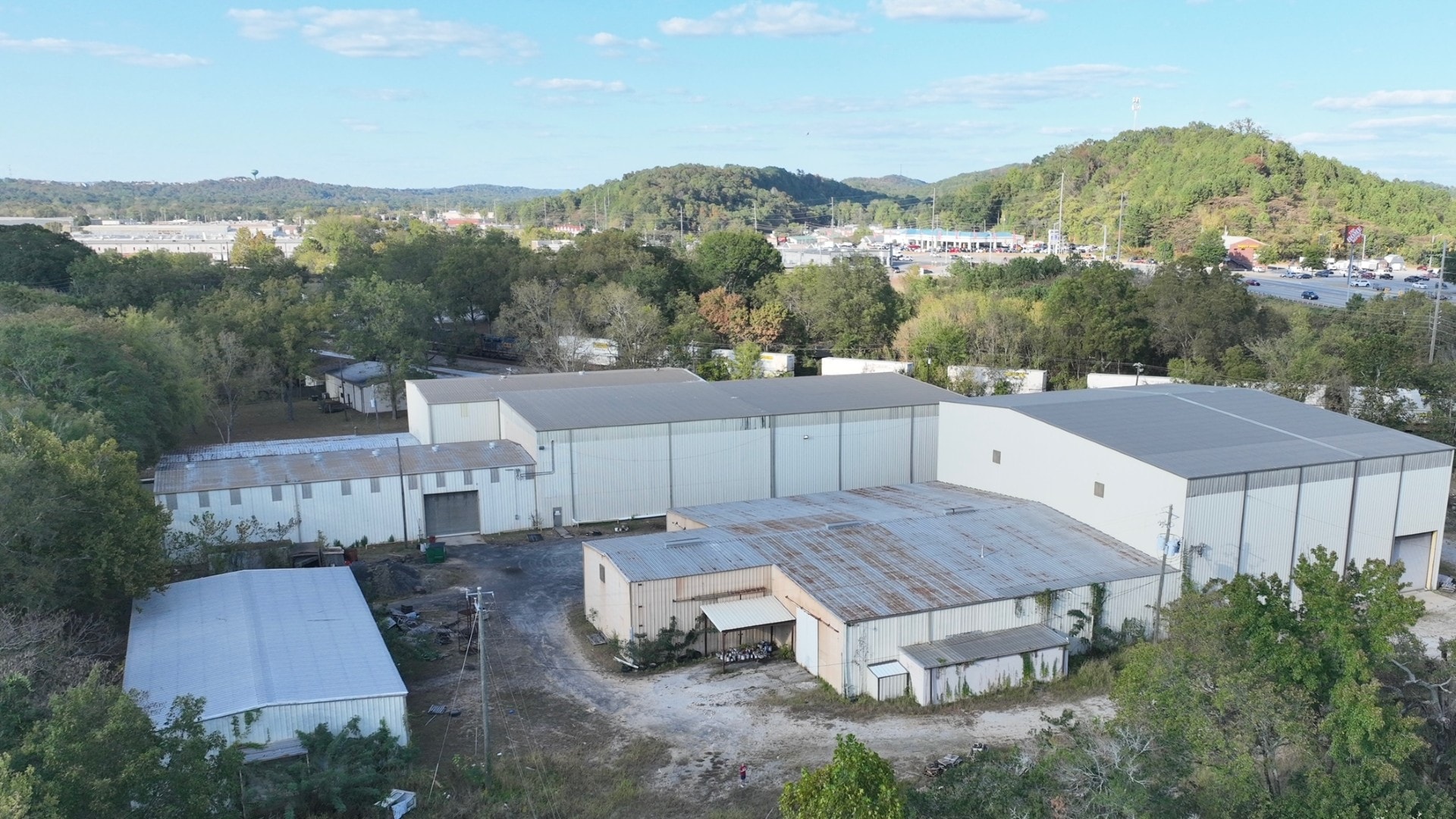 1 Breco Industrial Park portfolio of 5 properties for sale on LoopNet.com Primary Photo- Image 1 of 5