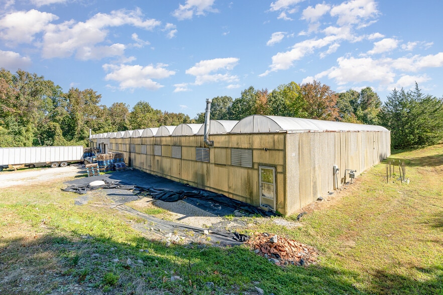 1308 Starr Dr, High Point, NC for lease - Building Photo - Image 1 of 21