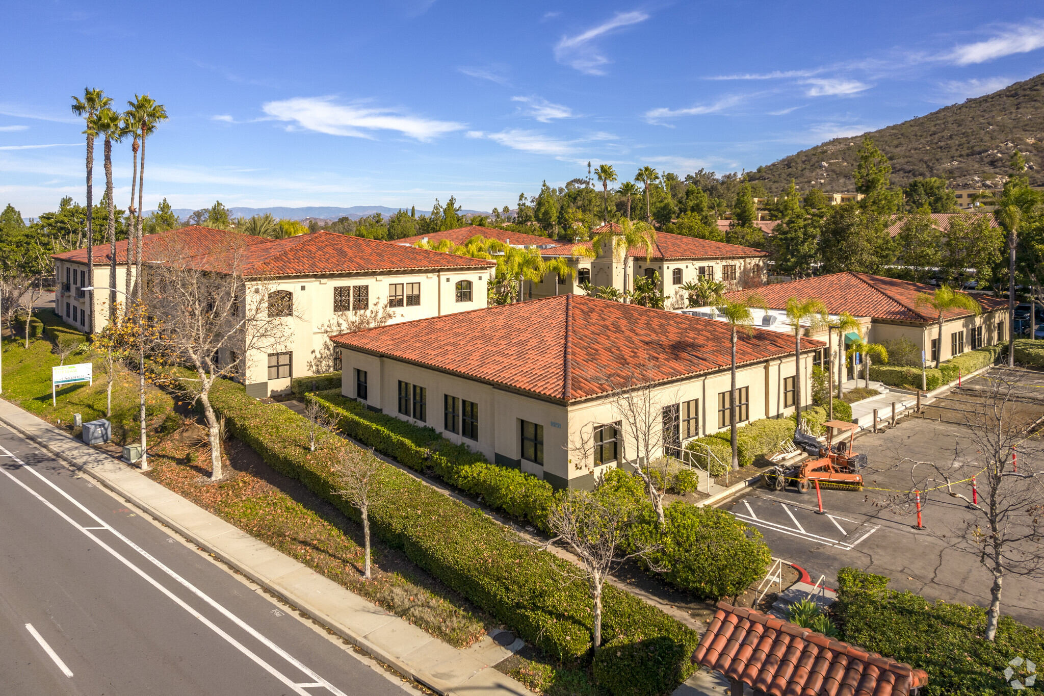 15721-15725 Pomerado Rd, Poway, CA for lease Building Photo- Image 1 of 10