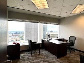 2 W 2nd St, Tulsa, OK for lease Interior Photo- Image 2 of 5