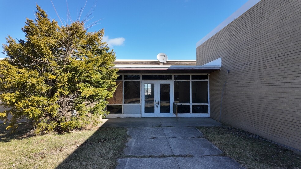 11700 E Pleasant Lake Rd, Manchester, MI for sale - Building Photo - Image 3 of 15