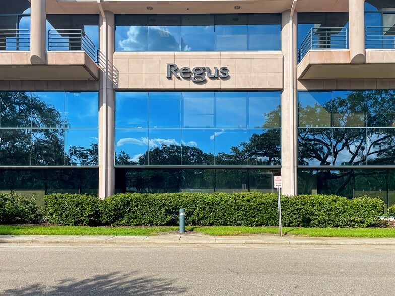 15310 Amberly Dr, Tampa, FL for lease - Building Photo - Image 3 of 10