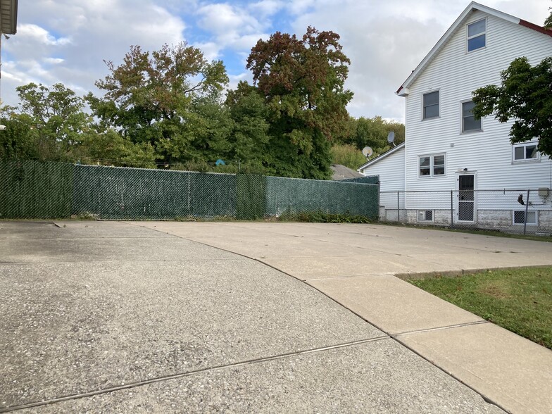 405 Arden Ave, Staten Island, NY for lease - Building Photo - Image 3 of 3