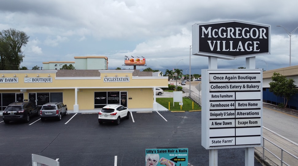 12729 Mcgregor Blvd, Fort Myers, FL for sale - Primary Photo - Image 1 of 10