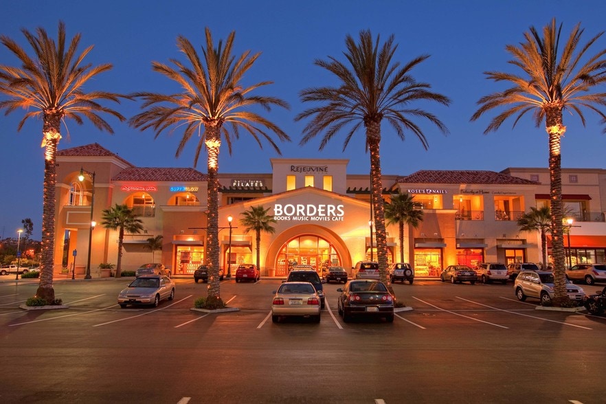 1905 Calle Barcelona, Carlsbad, CA for lease - Building Photo - Image 2 of 9