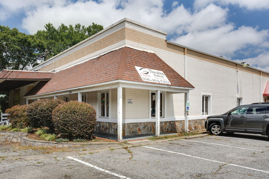 1325 S Eugene St, Greensboro, NC for sale - Building Photo - Image 3 of 13