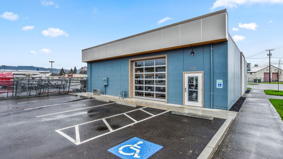 852 Vandercook Way, Longview, WA for lease - Building Photo - Image 2 of 11