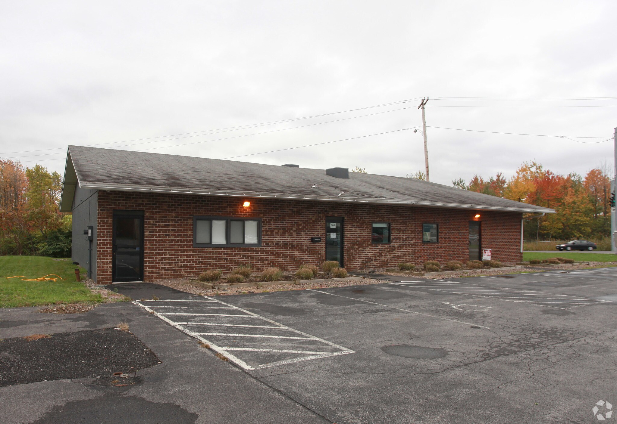 105 Kreischer Rd, North Syracuse, NY for sale Primary Photo- Image 1 of 1