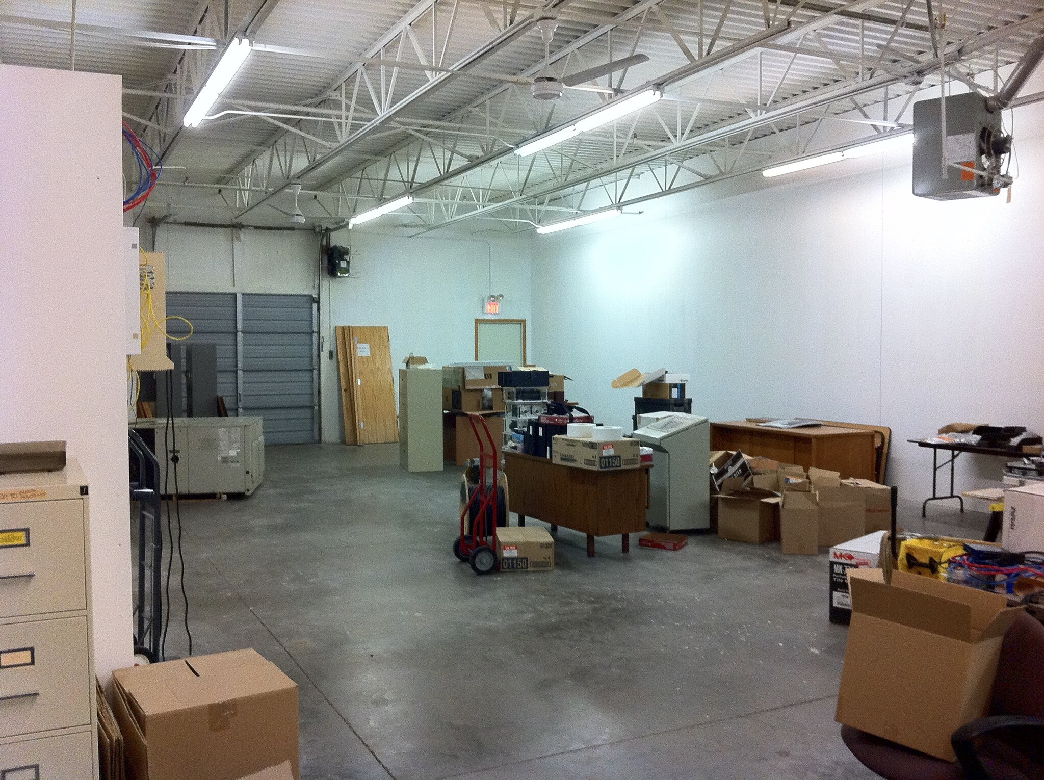 3650 Chestnut St N, Chaska, MN 55318 PondView Bldg