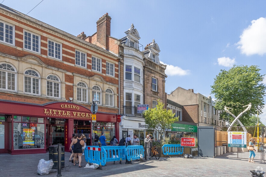 56-56a Abington St, Northampton for lease - Primary Photo - Image 1 of 2