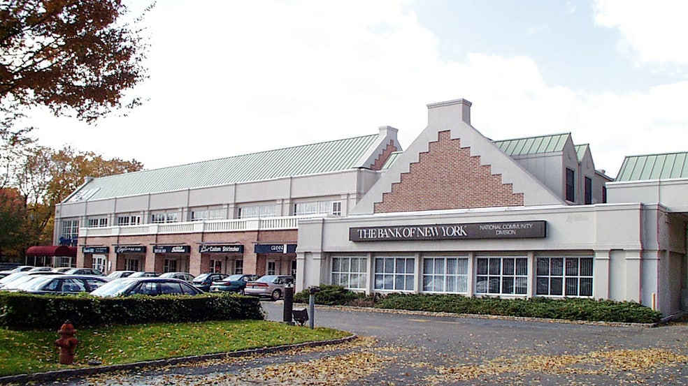 555 Passaic Ave, West Caldwell, NJ for lease - Building Photo - Image 2 of 17