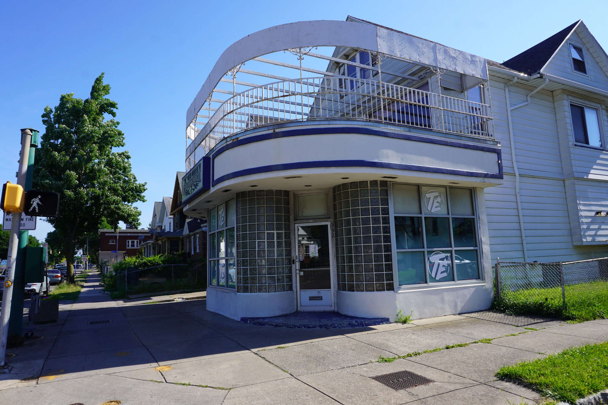 392 Genesee St, Rochester, NY for sale Building Photo- Image 1 of 43