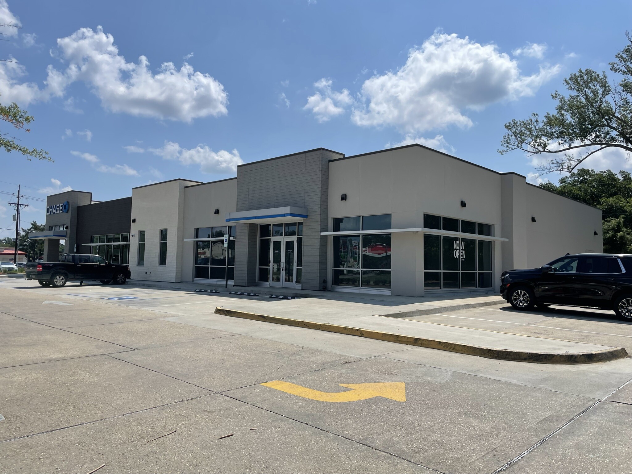 9031 Siegen Ln, Baton Rouge, LA for lease Building Photo- Image 1 of 6