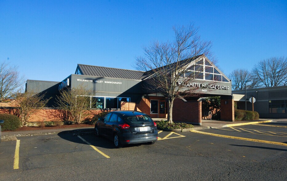 2401 River Rd, Eugene, OR 97404 Medical for Lease