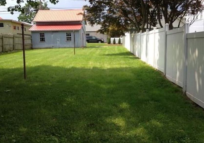 214 W High St, Manheim, PA for sale - Building Photo - Image 2 of 5