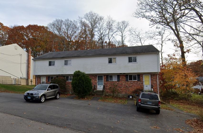 100 Woodland Dr, Uncasville, CT for sale - Primary Photo - Image 1 of 1