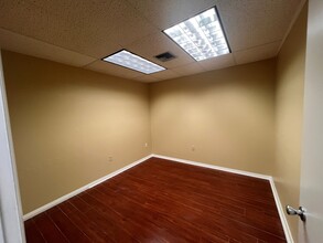 860 US Highway 1, North Palm Beach, FL for lease Interior Photo- Image 1 of 3